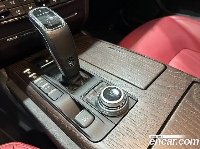 Maserati Ghibli 2023 2.0 АКПП, миниатюра 9
