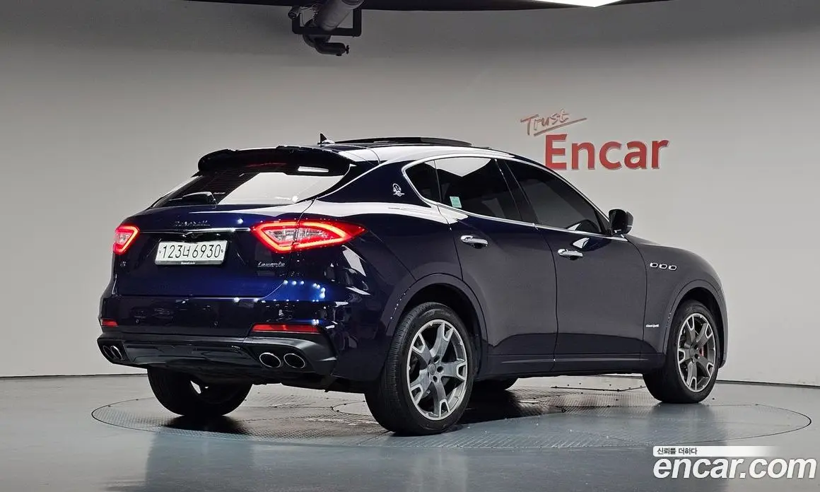 Maserati Levante 2019 3.0 АКПП, фото 1 Maserati Levante 2019 3.0 АКПП, фото 1