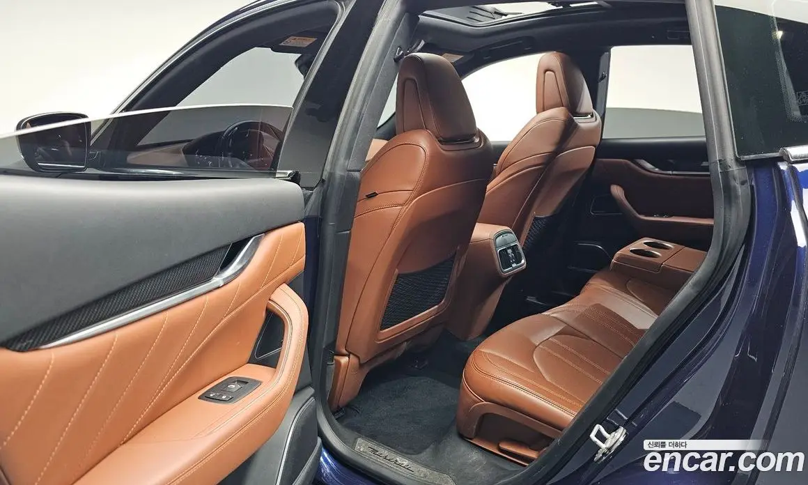 Maserati Levante 2019 3.0 АКПП, фото 17 Maserati Levante 2019 3.0 АКПП, фото 17