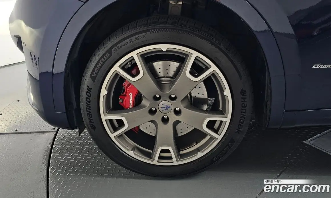 Maserati Levante 2019 3.0 АКПП, фото 4 Maserati Levante 2019 3.0 АКПП, фото 4