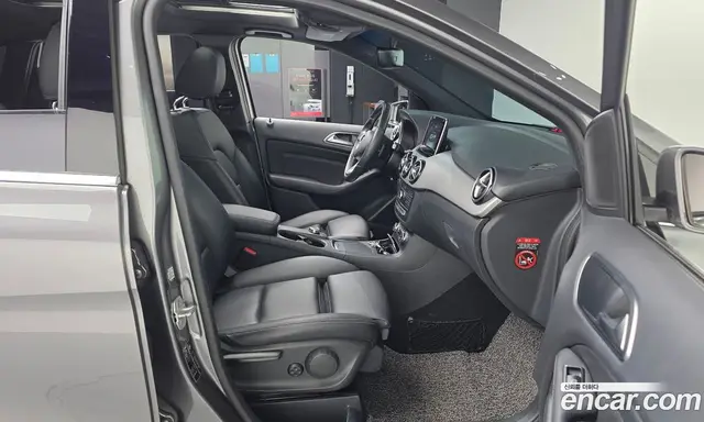 Mercedes-Benz B-Class 2017 2.0 АКПП, миниатюра 11