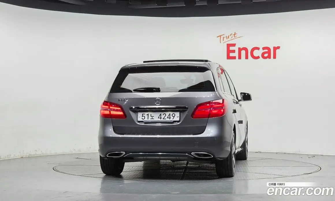 Mercedes-Benz B-Class 2017 2.0 АКПП, фото 4