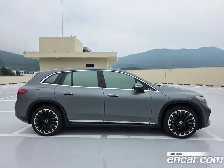 Mercedes-Benz EQS 2023 3.0 АКПП, фото 3