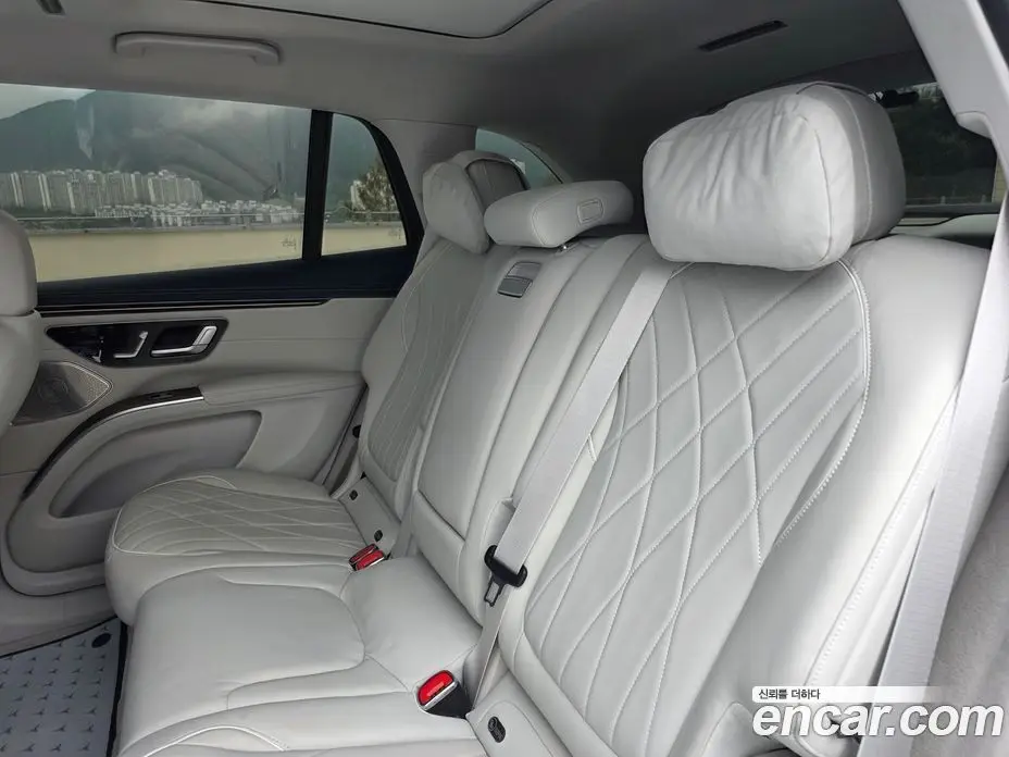 Mercedes-Benz EQS 2023 3.0 АКПП, фото 10