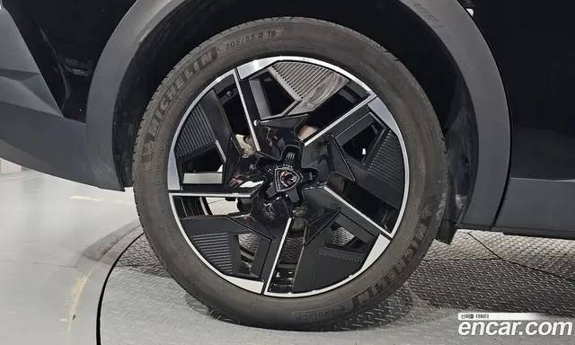 Peugeot 408 2023 1.2 АКПП, миниатюра 6