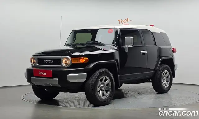 Toyota FJ Cruiser, 2014, 142 578 км