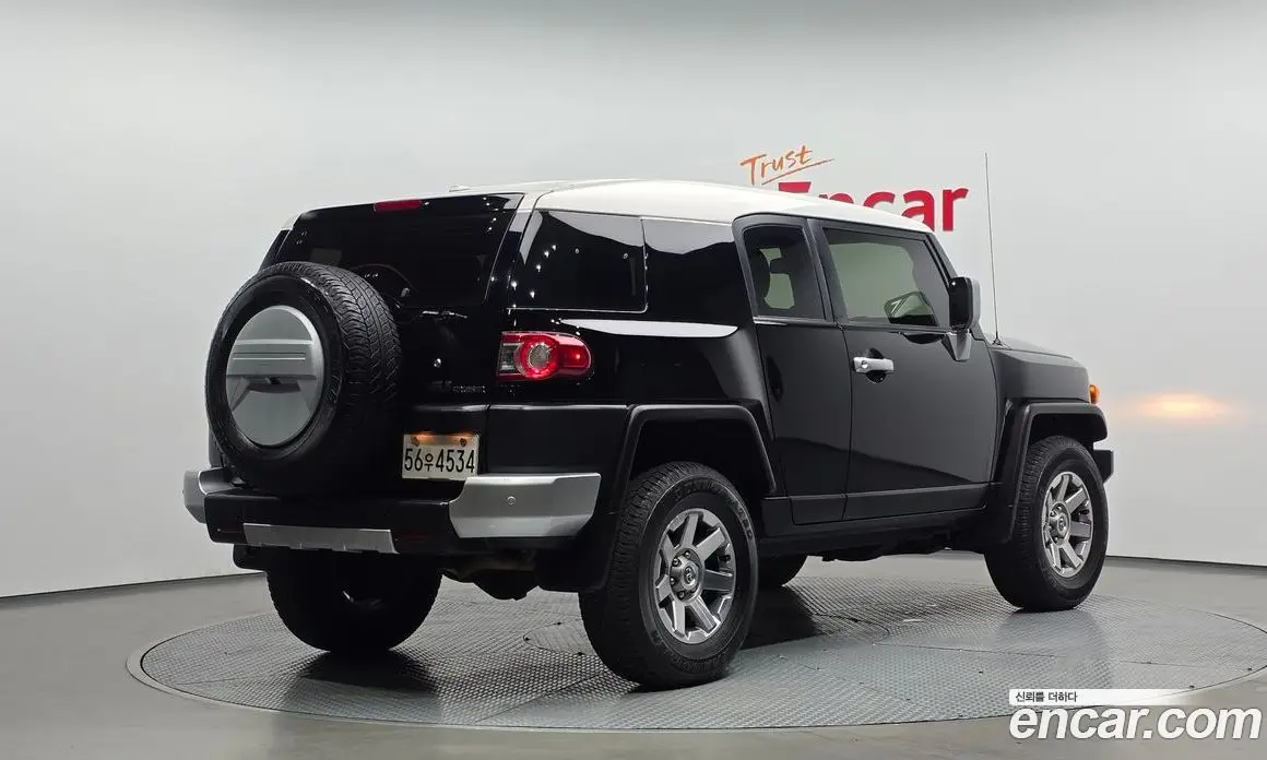 Toyota FJ Cruiser 2014 4.0 АКПП, фото 2 Toyota FJ Cruiser 2014 4.0 АКПП, фото 2
