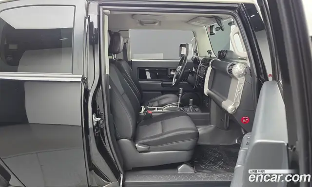 Toyota FJ Cruiser 2014 4.0 АКПП, миниатюра 11 Toyota FJ Cruiser 2014 4.0 АКПП, миниатюра 11