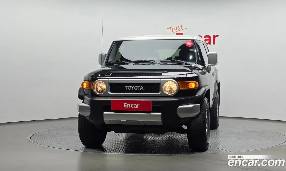 Toyota FJ Cruiser 2014 4.0 АКПП, фото 3 Toyota FJ Cruiser 2014 4.0 АКПП, фото 3