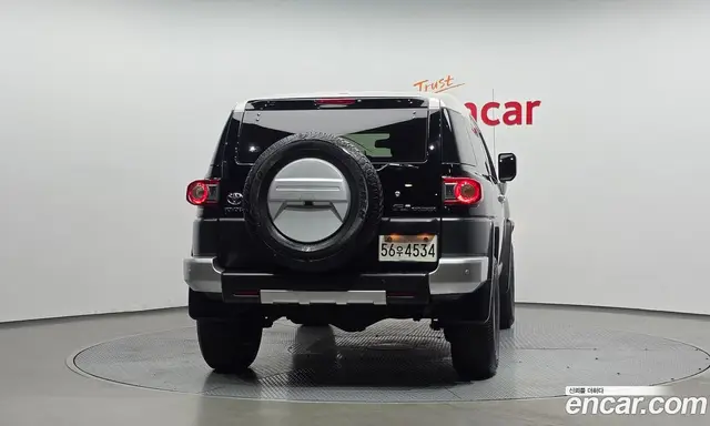 Toyota FJ Cruiser 2014 4.0 АКПП, миниатюра 4 Toyota FJ Cruiser 2014 4.0 АКПП, миниатюра 4