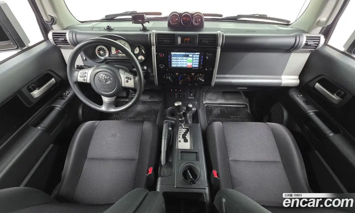 Toyota FJ Cruiser 2014 4.0 АКПП, фото 7 Toyota FJ Cruiser 2014 4.0 АКПП, фото 7