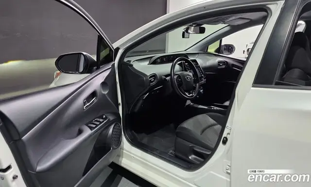 Toyota Prius 2019 1.8 АКПП, миниатюра 10 Toyota Prius 2019 1.8 АКПП, миниатюра 10