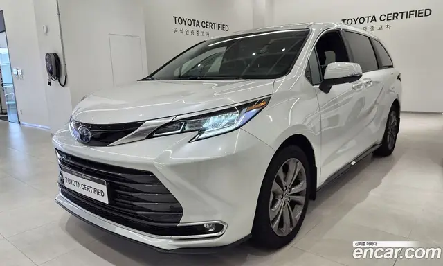 Toyota Sienna, 2025, 2 343 км