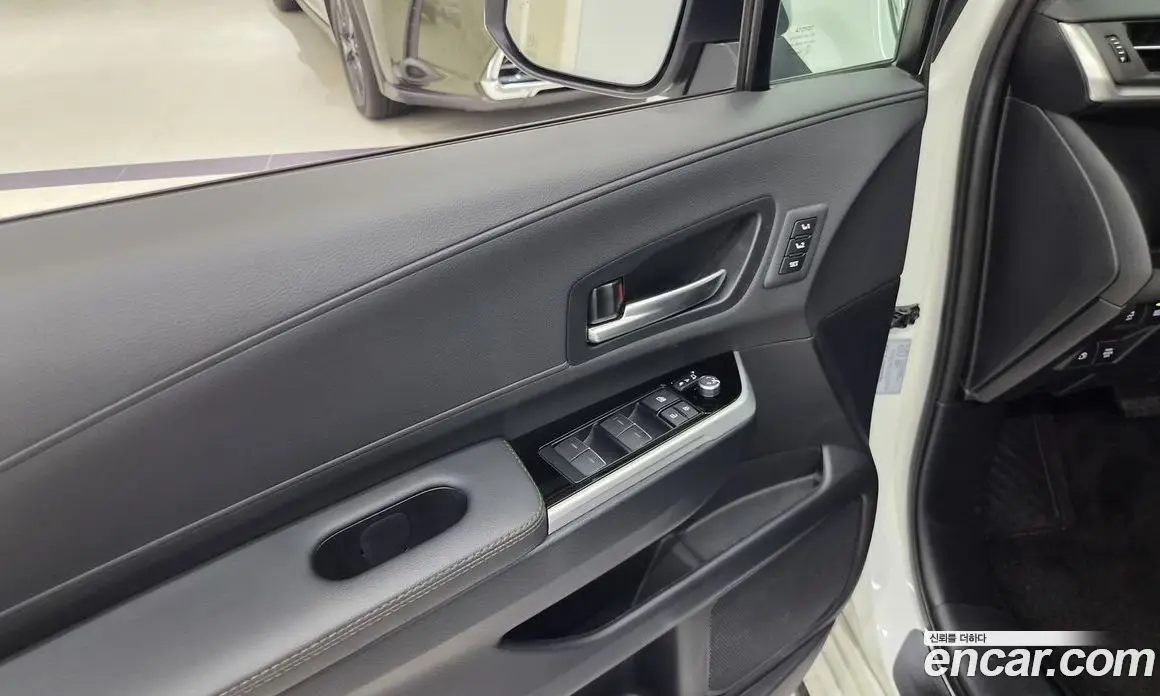 Toyota Sienna 2025 2.5 вариатор, фото 12