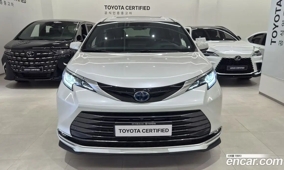 Toyota Sienna 2025 2.5 вариатор, фото 3