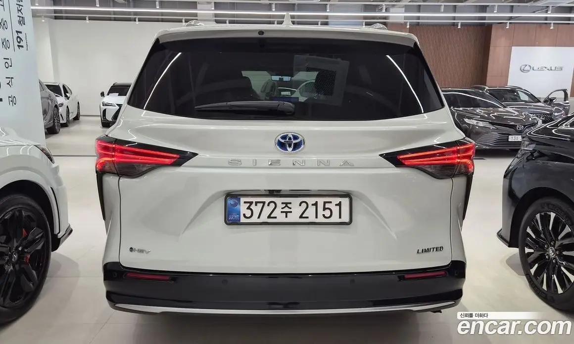 Toyota Sienna 2025 2.5 вариатор, фото 4