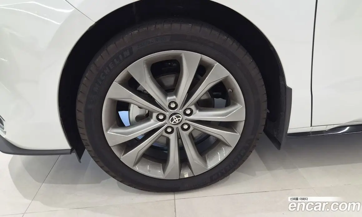 Toyota Sienna 2025 2.5 вариатор, фото 5