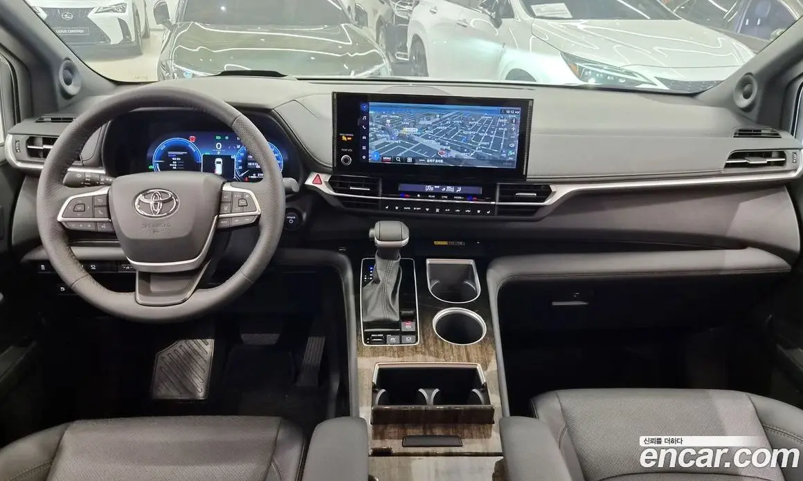 Toyota Sienna 2025 2.5 вариатор, фото 7