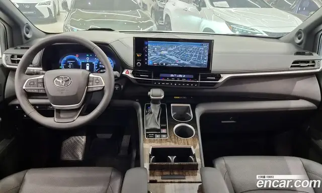 Toyota Sienna 2025 2.5 вариатор, миниатюра 7