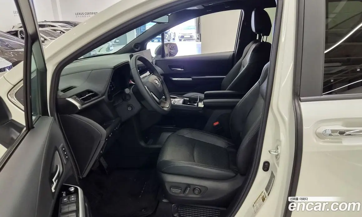 Toyota Sienna 2025 2.5 вариатор, фото 10