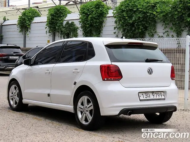 Volkswagen Polo 2013 1.6 АКПП, миниатюра 3