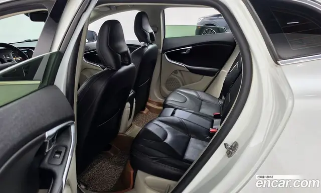 Volvo V40 2015 2.0 АКПП, миниатюра 12