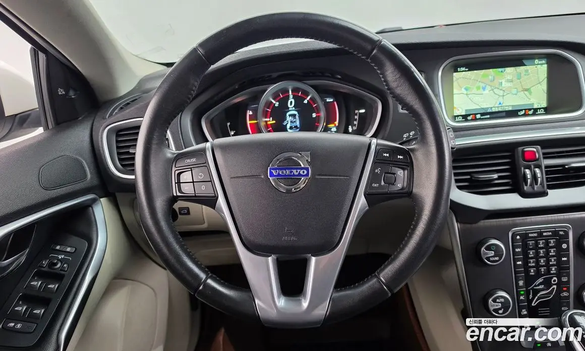 Volvo V40 2015 2.0 АКПП, фото 14 Volvo V40 2015 2.0 АКПП, фото 14