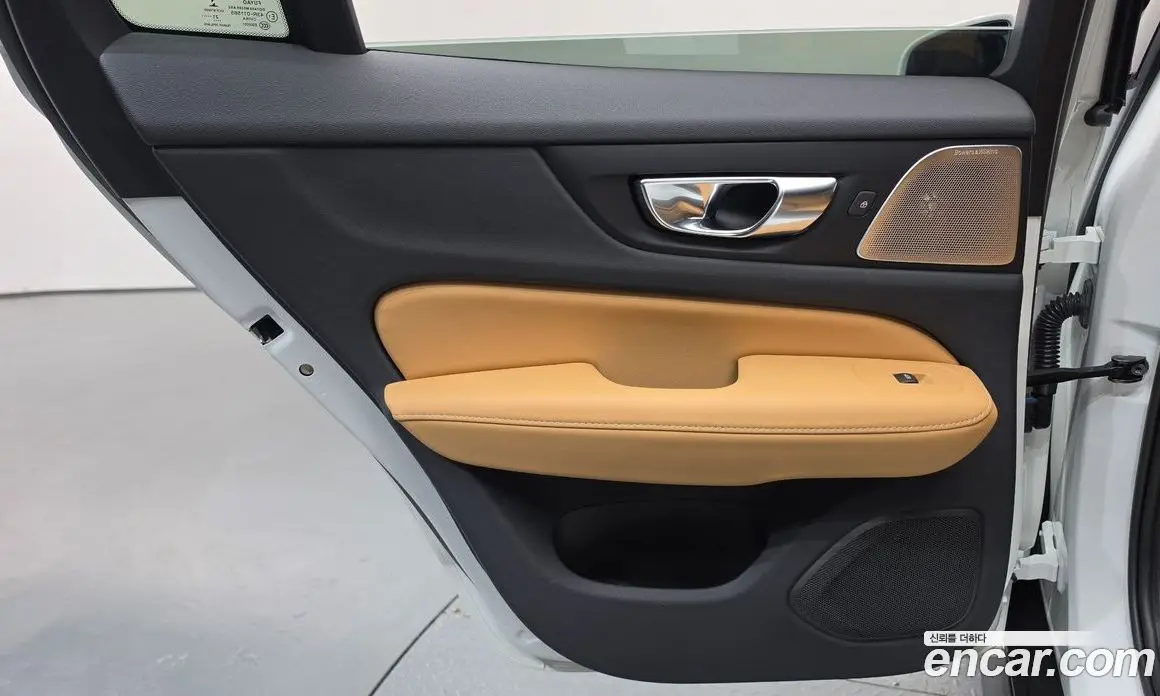 Volvo V60 2022 2.0 АКПП, фото 14