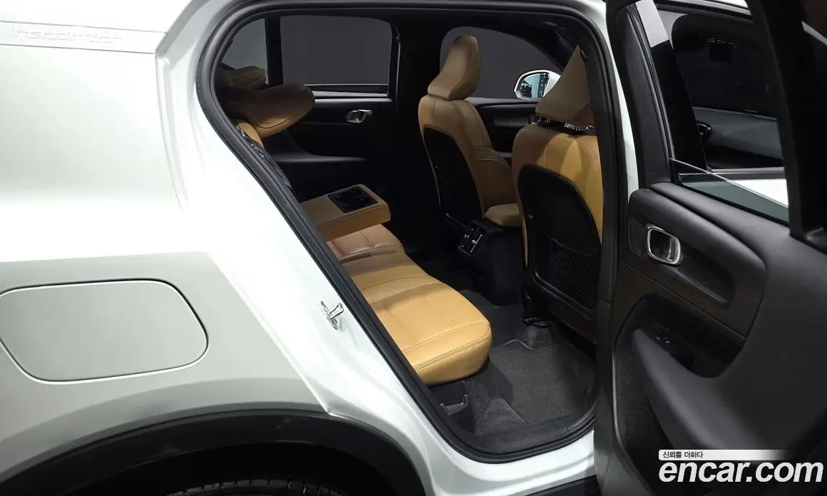 Volvo XC40 2020 2.0 АКПП, фото 17