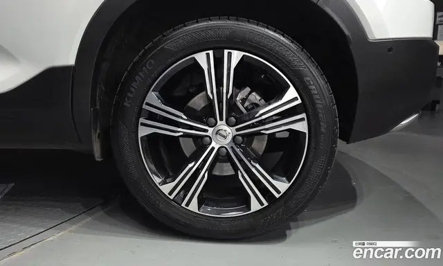 Volvo XC40 2020 2.0 АКПП, миниатюра 6