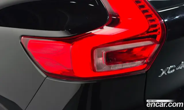 Volvo XC40 2020 2.0 АКПП, миниатюра 9