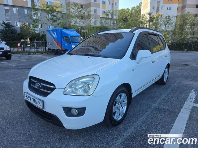 Kia Carens, 2008, 293 204 км