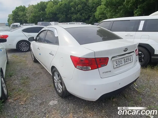 Kia Porte 2011 1.6 АКПП, миниатюра 3