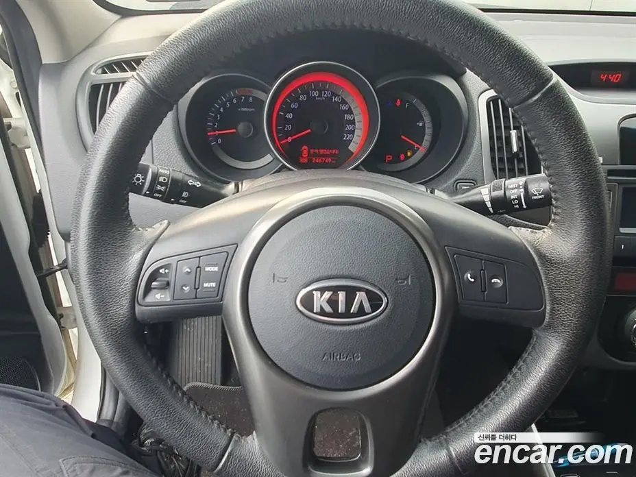 Kia Porte 2011 1.6 АКПП, фото 10