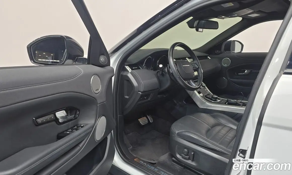 Land Rover Range Rover Evoque 2019 2.0 АКПП, фото 12