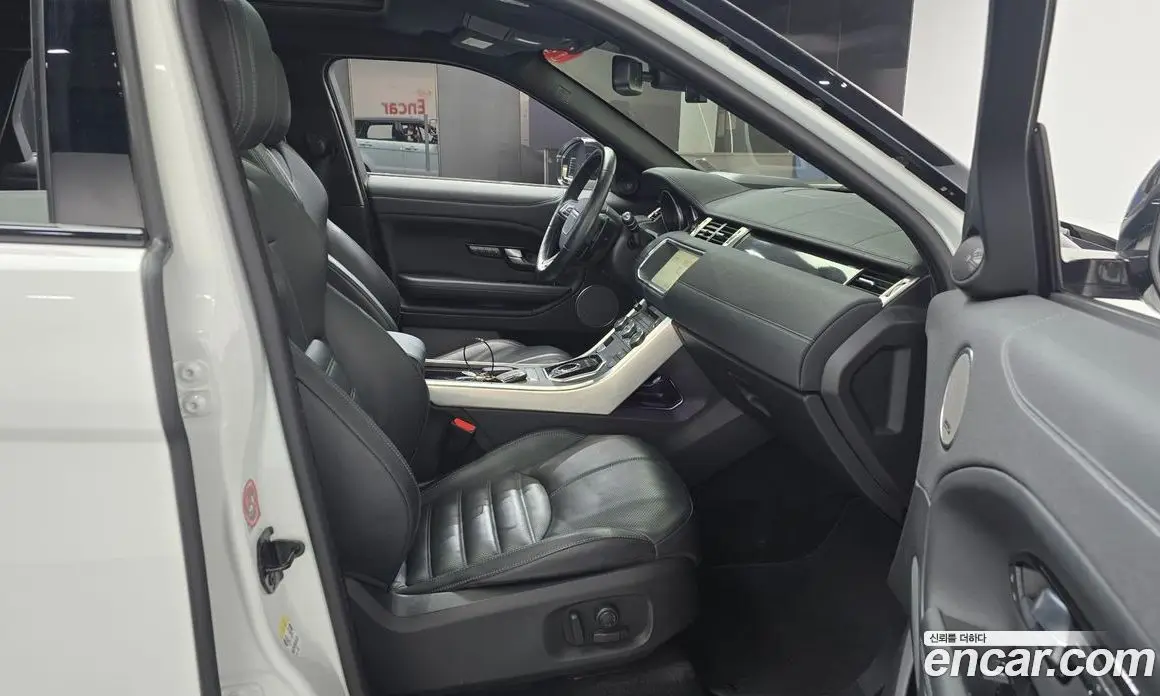 Land Rover Range Rover Evoque 2019 2.0 АКПП, фото 15