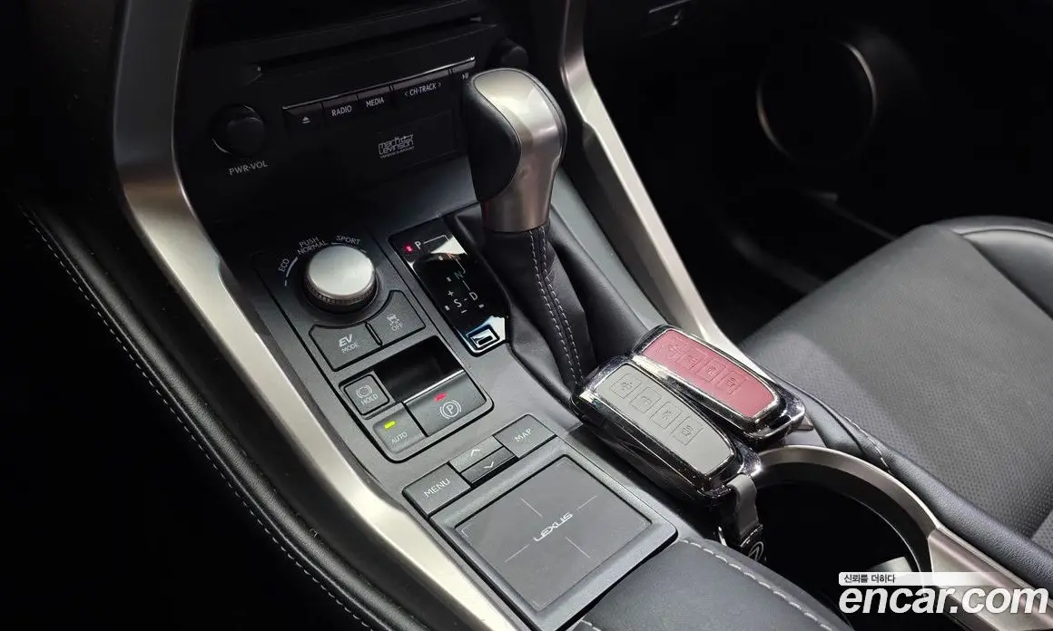 Lexus NX 2016 2.5 АКПП, фото 9