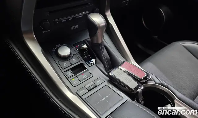 Lexus NX 2016 2.5 АКПП, миниатюра 9