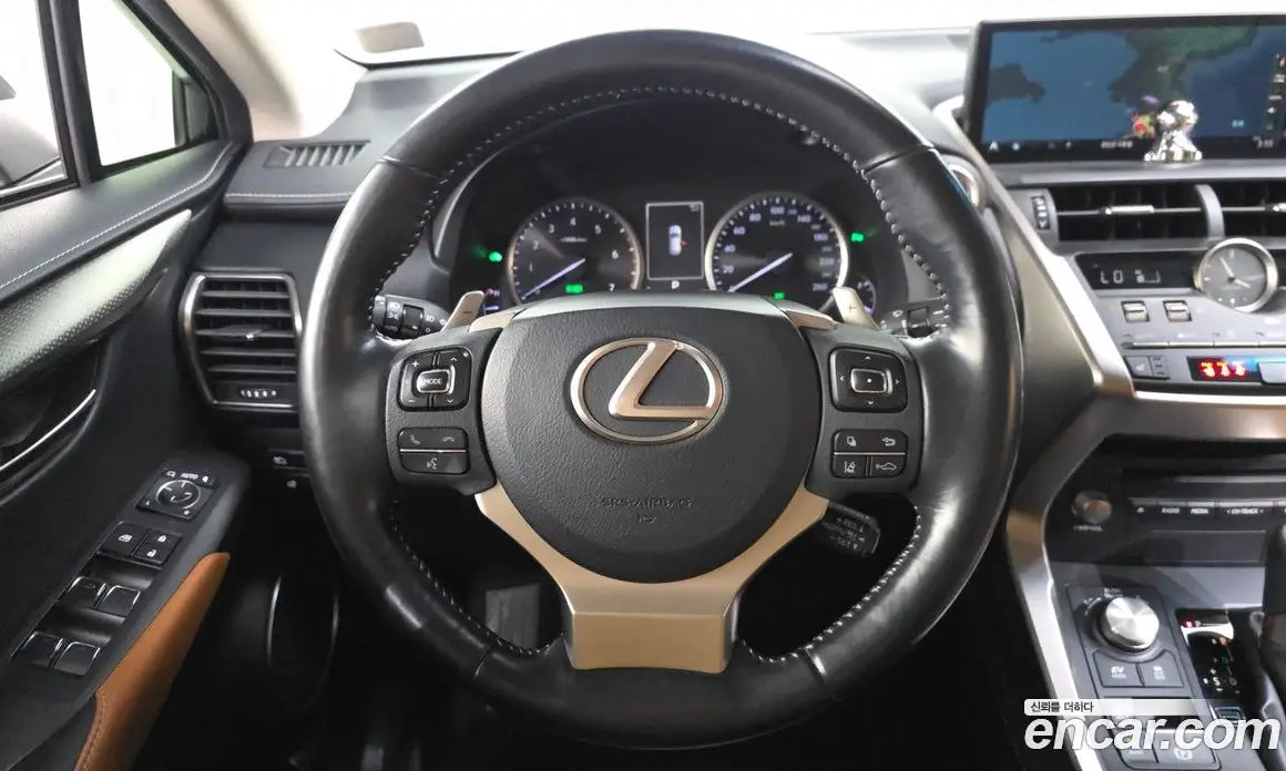 Lexus NX 2019 2.5 АКПП, фото 19