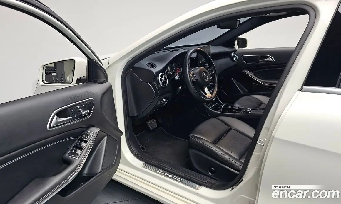 Mercedes-Benz A-Class 2016 1.6 АКПП, фото 12