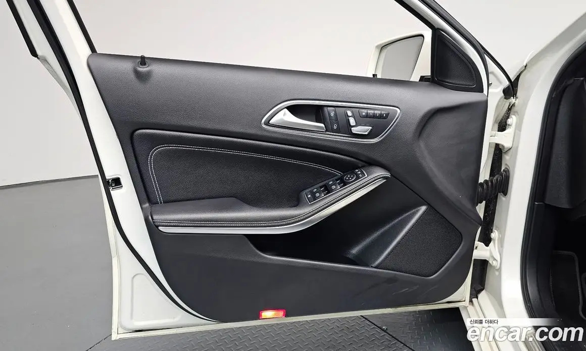 Mercedes-Benz A-Class 2016 1.6 АКПП, фото 13