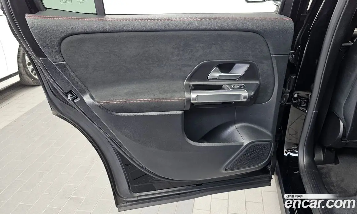 Mercedes-Benz GLB-Class 2021 2.0 АКПП, фото 15