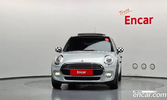 Mini Cooper 2016 1.5 АКПП, миниатюра 3