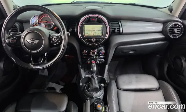 Mini Cooper 2016 1.5 АКПП, миниатюра 7