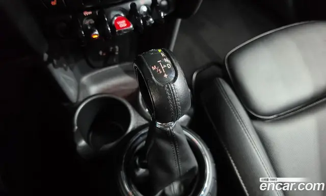 Mini Cooper 2016 1.5 АКПП, миниатюра 9