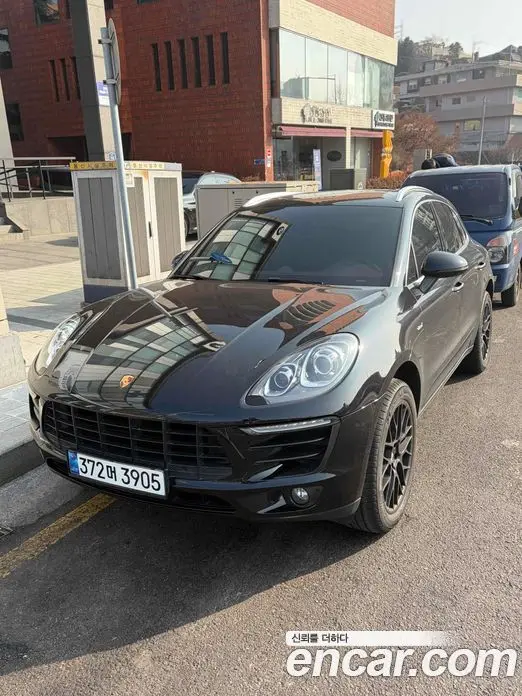 Porsche Macan, 2015, 65 000 км