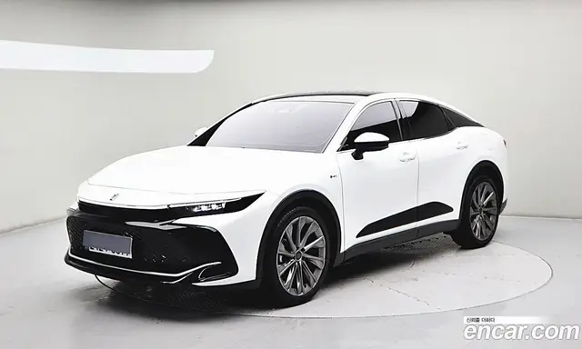 Toyota Crown, 2024, 42 241 км