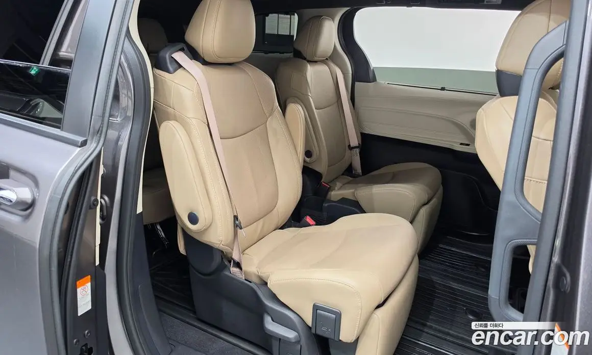 Toyota Sienna 2024 2.5 АКПП, фото 17