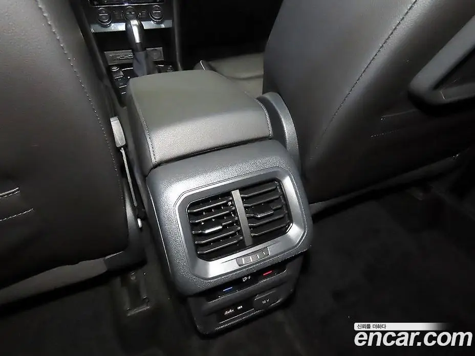 Volkswagen Tiguan 2020 2.0 АКПП, фото 16