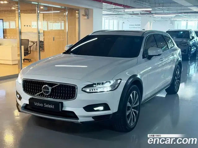Volvo V90, 2025, 12 749 км